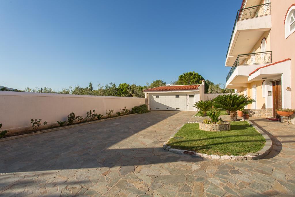 Marathon Beachside Villa 100M From The Beach Schinias Exterior foto